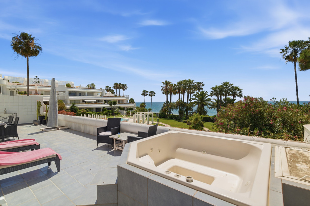 For Sale – Frontline Beach Duplex Penthouse in Estepona🇪🇸
