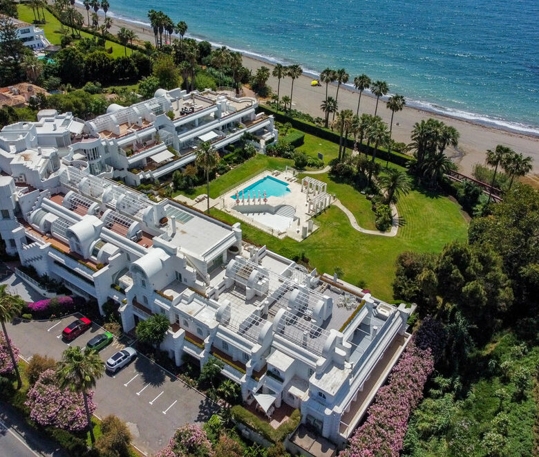 For Sale – Frontline Beach Duplex Penthouse in Estepona🇪🇸