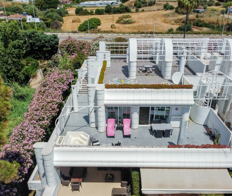 For Sale – Frontline Beach Duplex Penthouse in Estepona🇪🇸