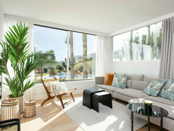 FOR SALE 🏡 Renovated Top-Floor Apartment with Golf and Sea Views – Aloha, Nueva Andalucía 🇪🇸