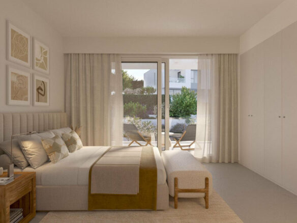 FOR SALE 🏡 Brand-New Three-Bedroom Townhouse 200 m from the Beach with Sea Views – Elviria, Marbella East 🇪🇸