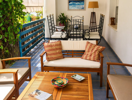 FOR SALE 🏡 Two-Bedroom Townhouse with Private Garden Walking Distance to Puerto Banús – Nueva Andalucía, Marbella 🇪🇸