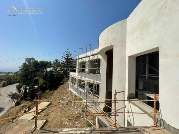 Unfinished villa to complete in Hacienda Las Chapas, Marbella