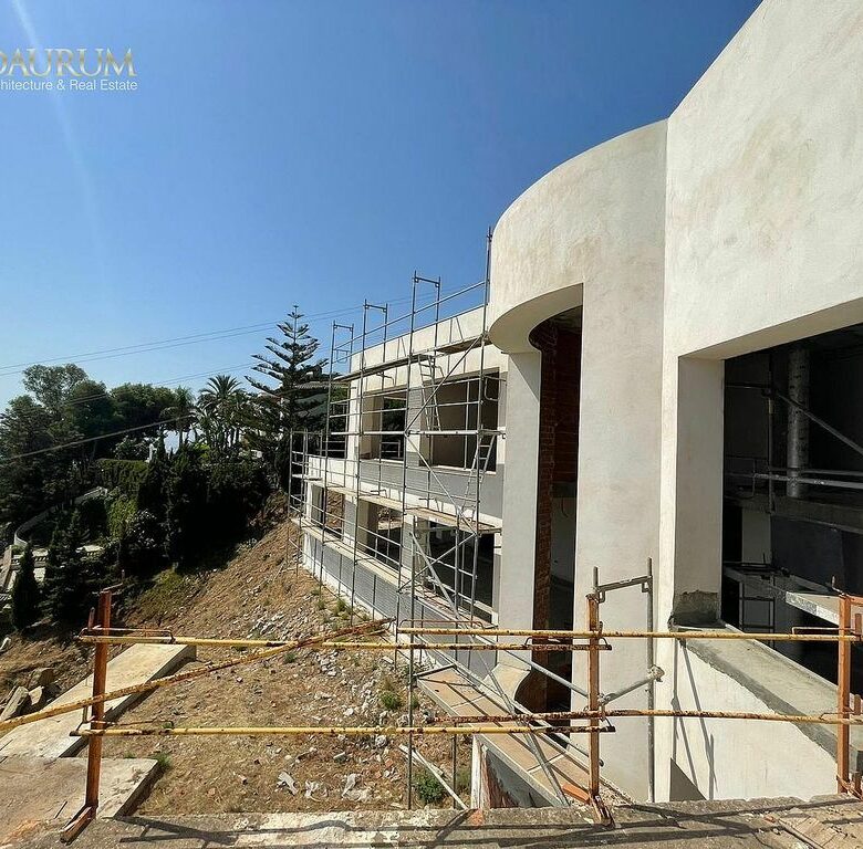 FOR SALE 🏡 Unfinished Villa on big Plot, Project Included – Hacienda Las Chapas, Marbella 🇪🇸