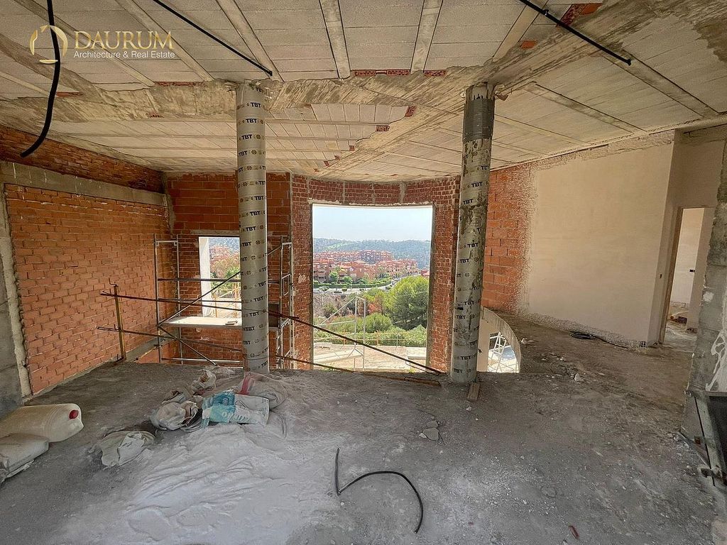 Unfinished villa to complete in Hacienda Las Chapas, Marbella