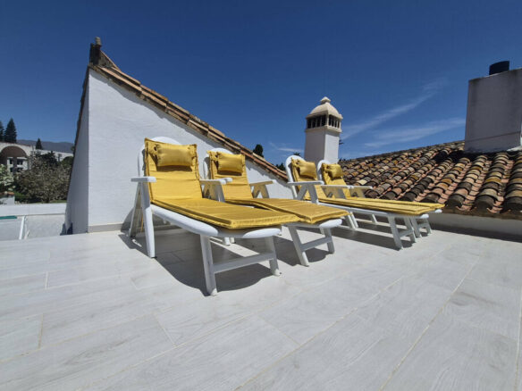 FOR SALE 🏡 Beachside Three-Bedroom Villa with Two Roof Terraces in a Gated Resort Community – Bahía Dorada, Estepona 🇪🇸