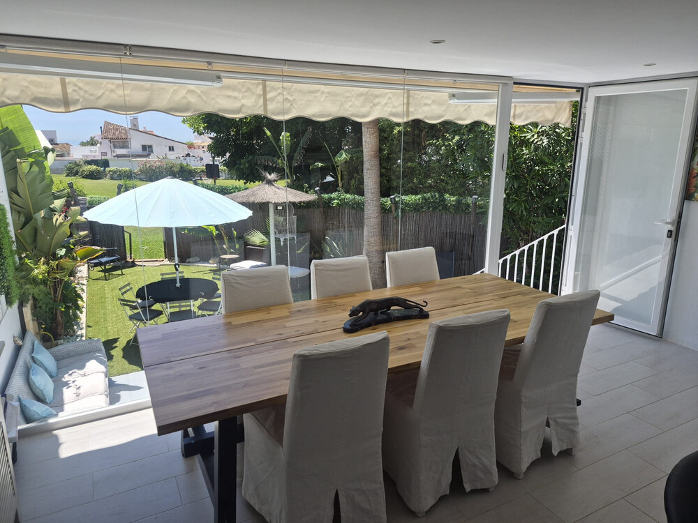 FOR SALE 🏡 Beachside Three-Bedroom Villa with Two Roof Terraces in a Gated Resort Community – Bahía Dorada, Estepona 🇪🇸