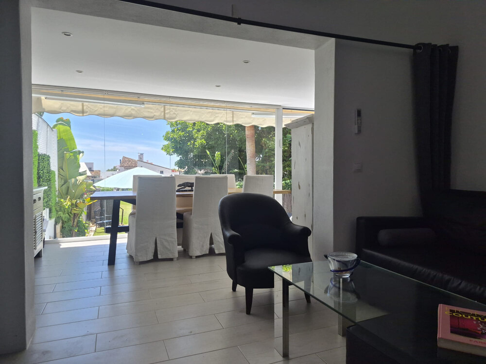 FOR SALE 🏡 Beachside Three-Bedroom Villa with Two Roof Terraces in a Gated Resort Community – Bahía Dorada, Estepona 🇪🇸