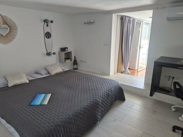 FOR SALE 🏡 Beachside Three-Bedroom Villa with Two Roof Terraces in a Gated Resort Community – Bahía Dorada, Estepona 🇪🇸