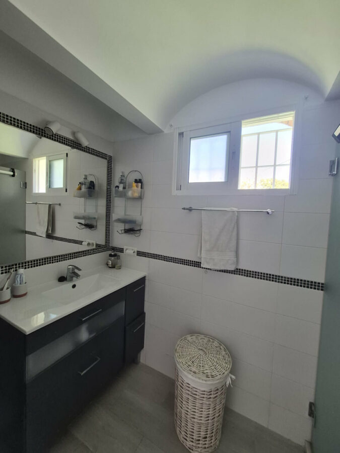 FOR SALE 🏡 Beachside Three-Bedroom Villa with Two Roof Terraces in a Gated Resort Community – Bahía Dorada, Estepona 🇪🇸