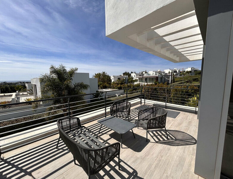 FOR SALE 🏡 Contemporary Five-Bedroom Villa with Pool, Gym and Games Room – Cancelada, New Golden Mile, Estepona 🇪🇸