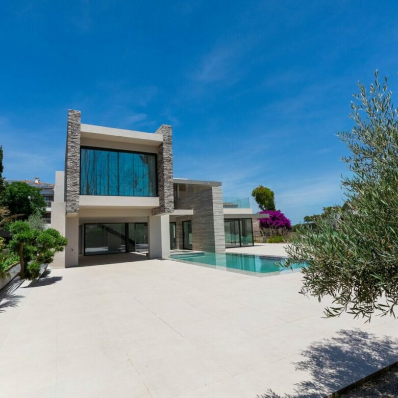 FOR SALE 🏡 New Build Four-Bedroom Villa with Basement to Customise – Cortijo Blanco, San Pedro de Alcántara 🇪🇸