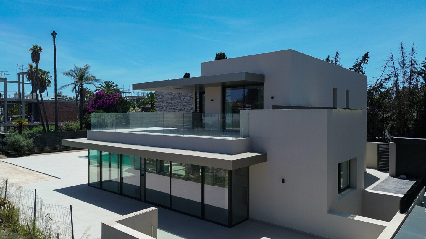 FOR SALE 🏡 New Build Four-Bedroom Villa with Basement to Customise – Cortijo Blanco, San Pedro de Alcántara 🇪🇸