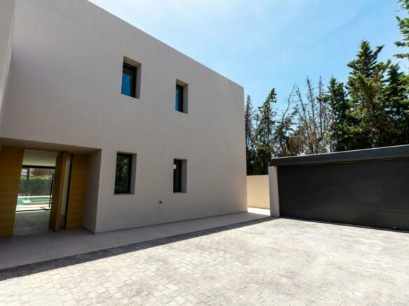 FOR SALE 🏡 New Build Four-Bedroom Villa with Basement to Customise – Cortijo Blanco, San Pedro de Alcántara 🇪🇸