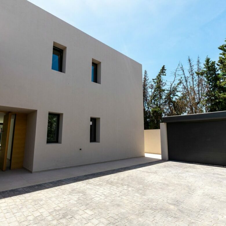 FOR SALE 🏡 New Build Four-Bedroom Villa with Basement to Customise – Cortijo Blanco, San Pedro de Alcántara 🇪🇸
