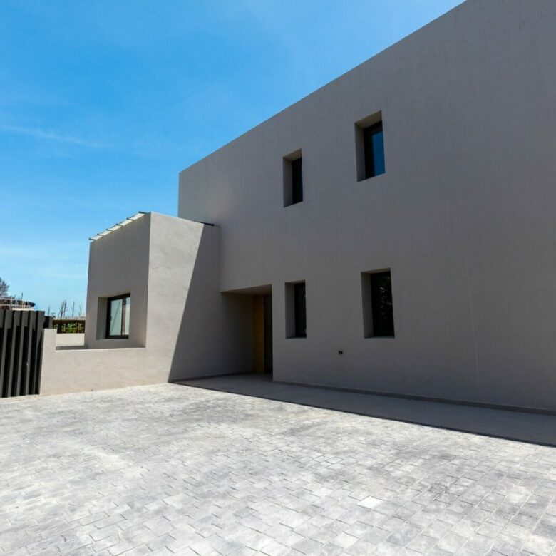 FOR SALE 🏡 New Build Four-Bedroom Villa with Basement to Customise – Cortijo Blanco, San Pedro de Alcántara 🇪🇸