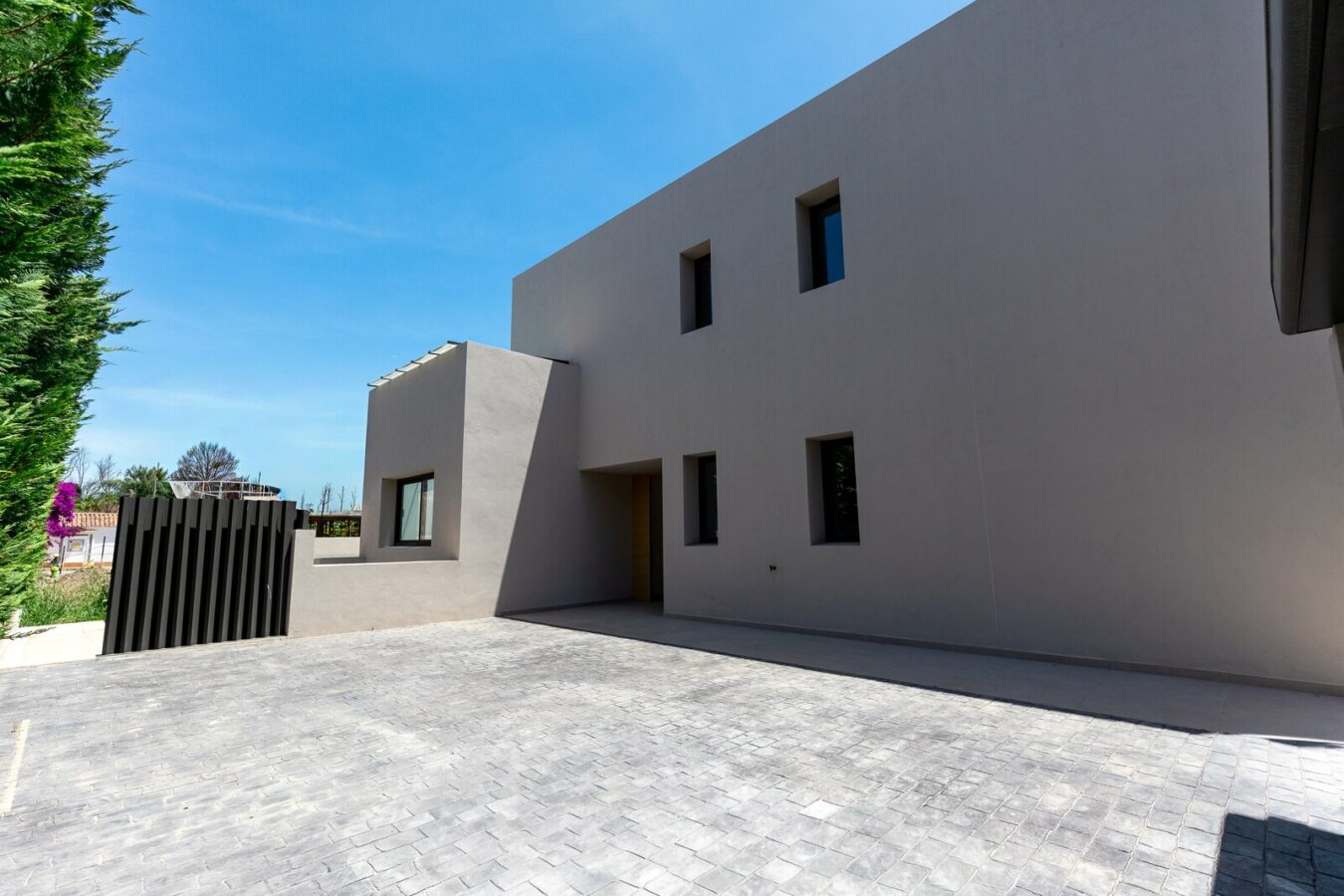 FOR SALE 🏡 New Build Four-Bedroom Villa with Basement to Customise – Cortijo Blanco, San Pedro de Alcántara 🇪🇸
