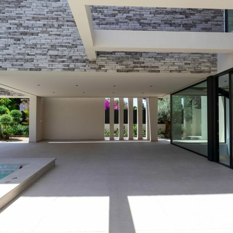 FOR SALE 🏡 New Build Four-Bedroom Villa with Basement to Customise – Cortijo Blanco, San Pedro de Alcántara 🇪🇸