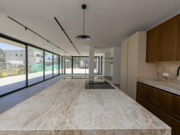 FOR SALE 🏡 New Build Four-Bedroom Villa with Basement to Customise – Cortijo Blanco, San Pedro de Alcántara 🇪🇸