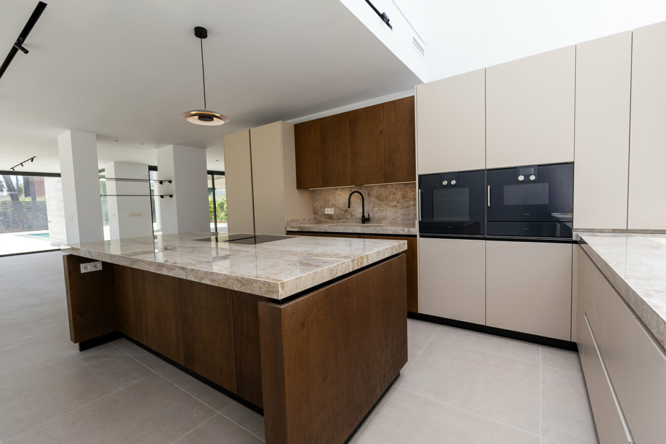 FOR SALE 🏡 New Build Four-Bedroom Villa with Basement to Customise – Cortijo Blanco, San Pedro de Alcántara 🇪🇸