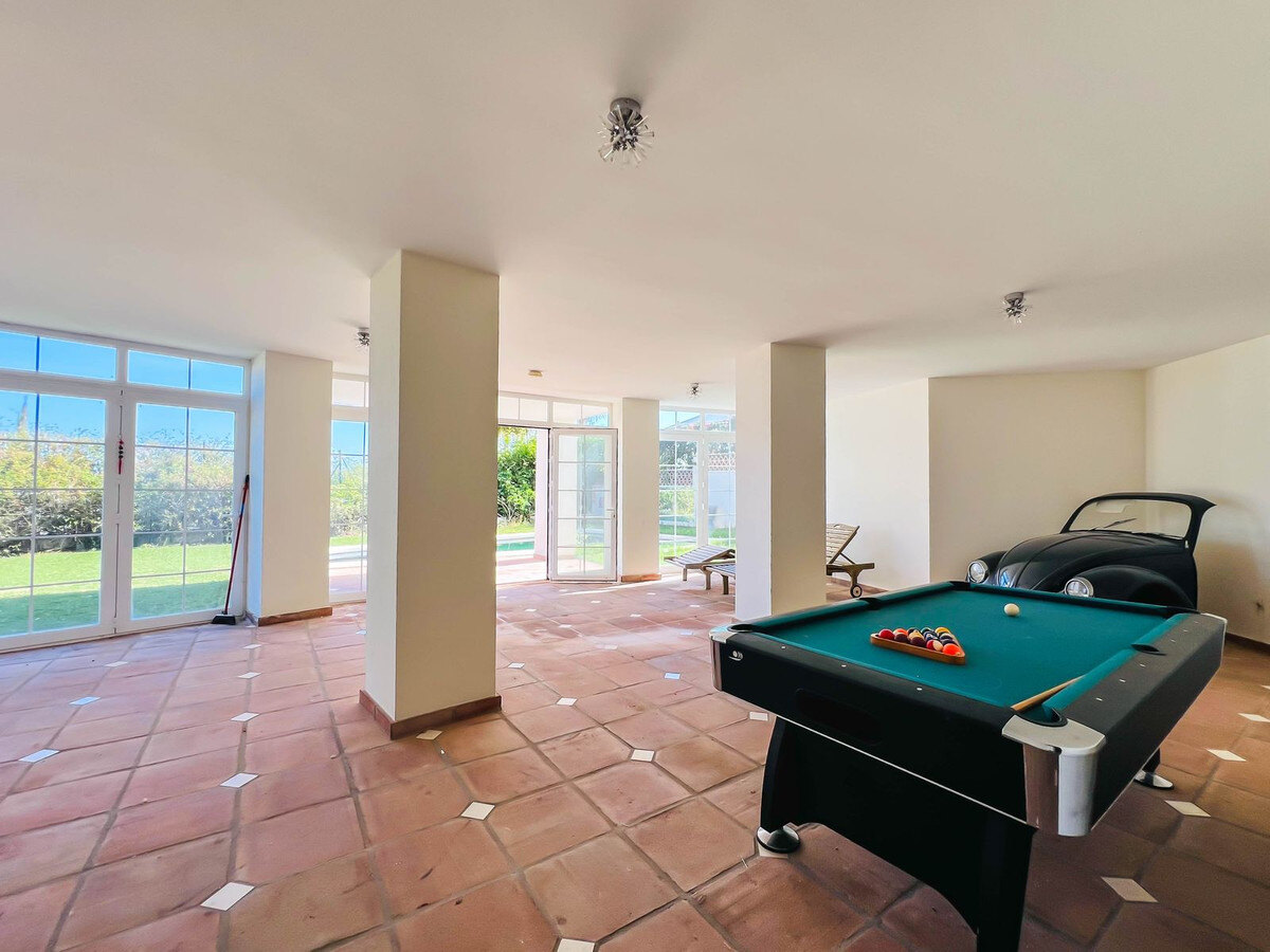 FOR SALE 🏡 Villa to Renovate with Panoramic Sea and Golf Views – El Herrojo, La Quinta, Benahavís 🇪🇸