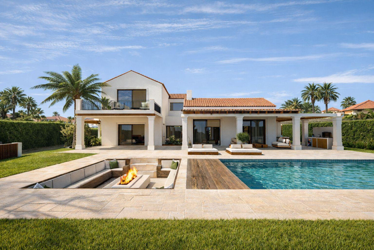 FOR SALE 🏡 Renovated Five-Bedroom Andalusian Villa with Central Patio and Pool – El Rosario, Marbella East 🇪🇸