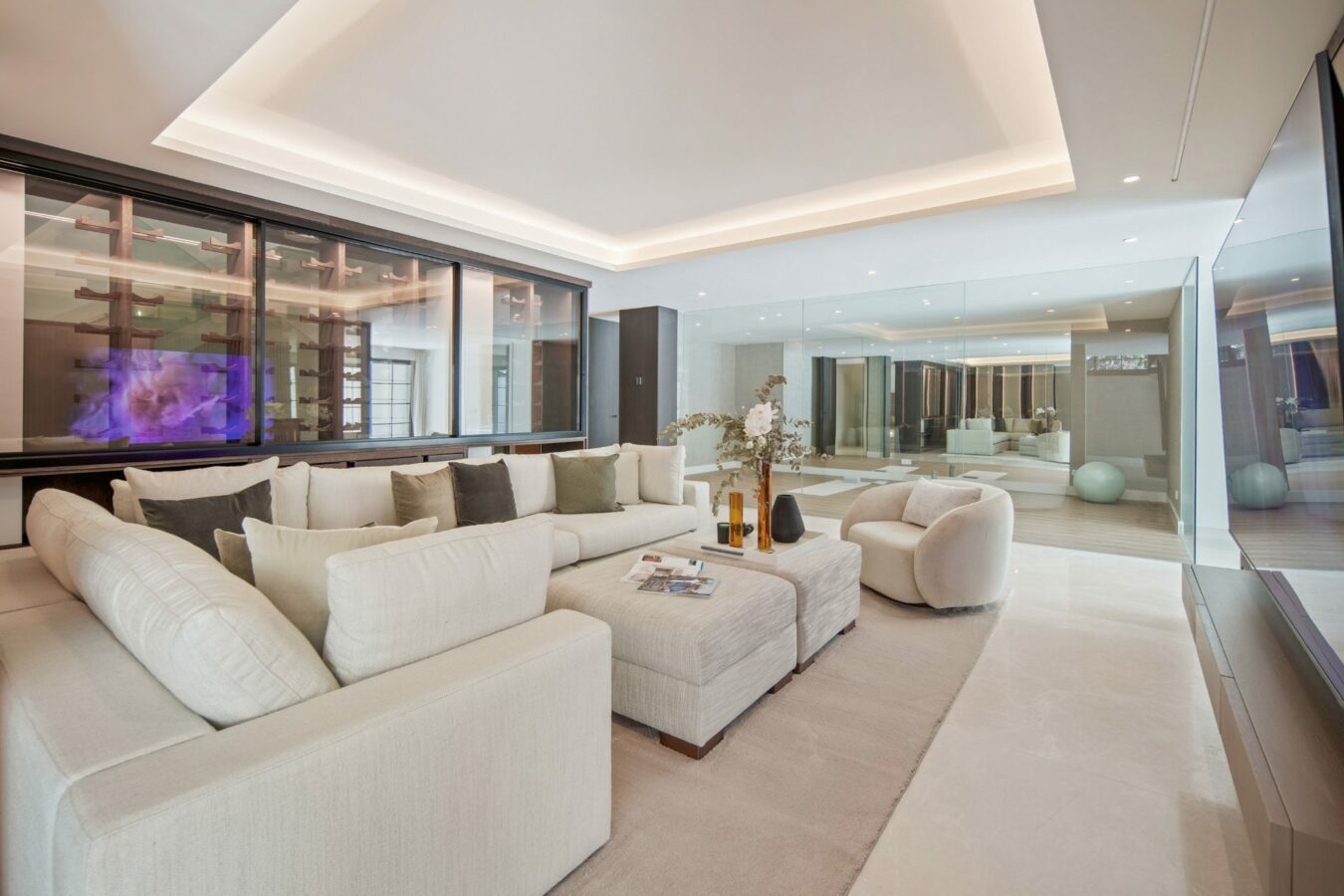 FOR SALE 🏡 Six-Bedroom Contemporary Villa with Private Spa and Rooftop Jacuzzi – Las Brisas, Nueva Andalucía, Marbella 🇪🇸
