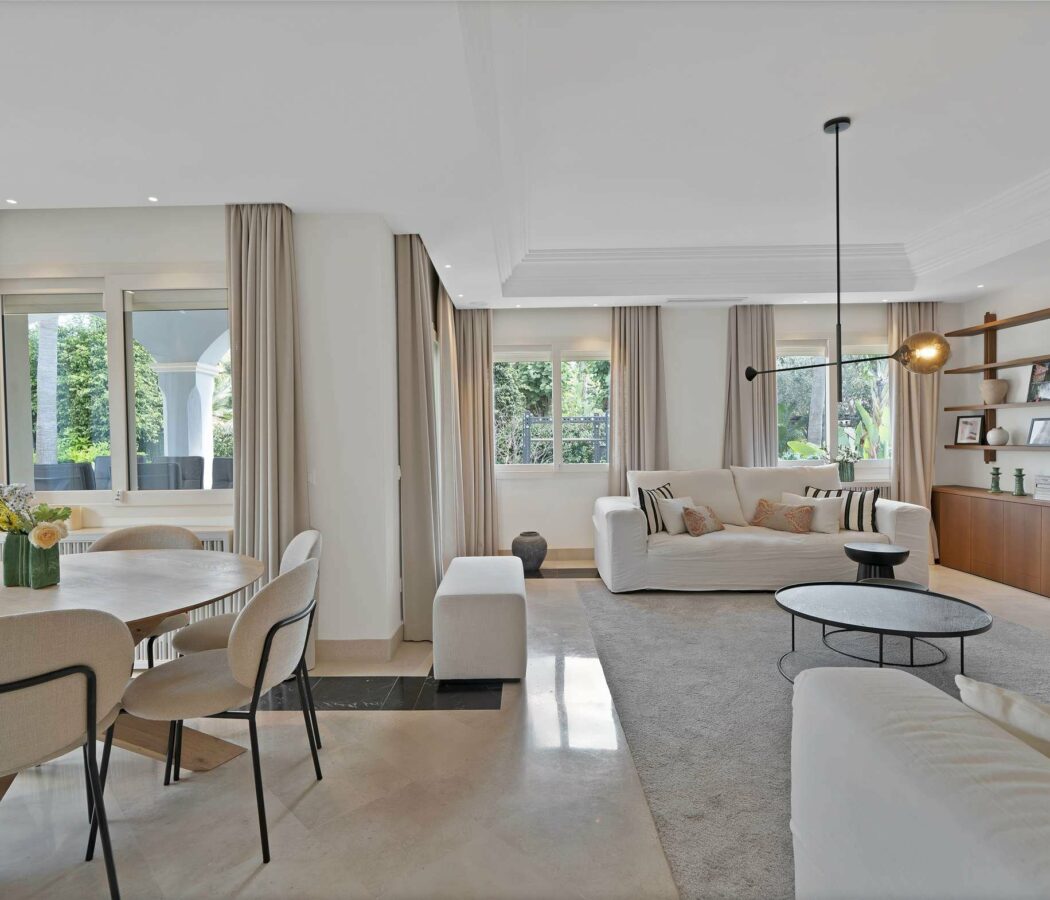 Open-plan living and dining area of the 7-bedroom villa in Lorea Playa