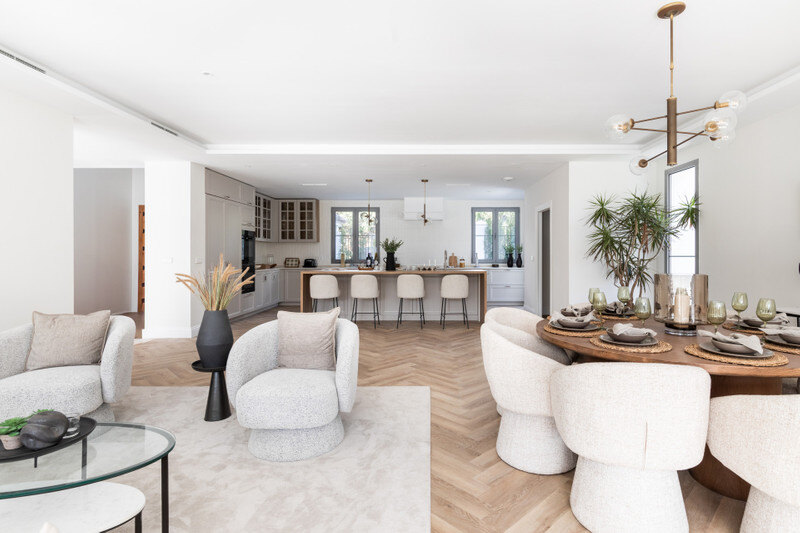 FOR SALE 🏡 Contemporary Four-Bedroom Villa with Private Pool and Mountain Views – Los Arqueros, Benahavís 🇪🇸