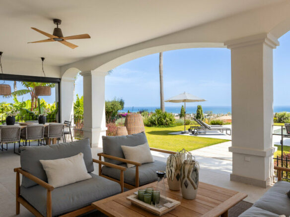 FOR SALE 🏡 Renovated Four-Bedroom Villa with Panoramic Sea Views, Gym and Spa Room – Los Flamingos, Benahavís 🇪🇸