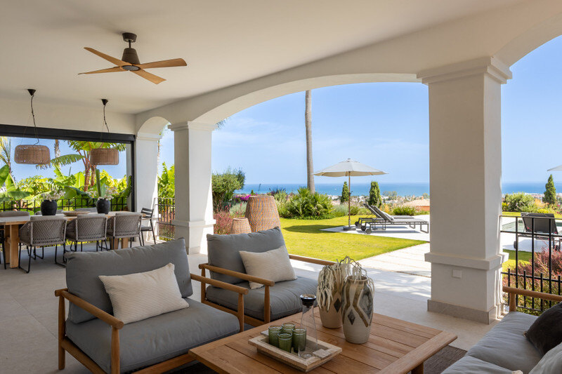 FOR SALE 🏡 Renovated Four-Bedroom Villa with Panoramic Sea Views, Gym and Spa Room – Los Flamingos, Benahavís 🇪🇸