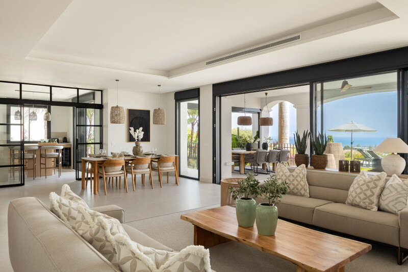 FOR SALE 🏡 Renovated Four-Bedroom Villa with Panoramic Sea Views, Gym and Spa Room – Los Flamingos, Benahavís 🇪🇸