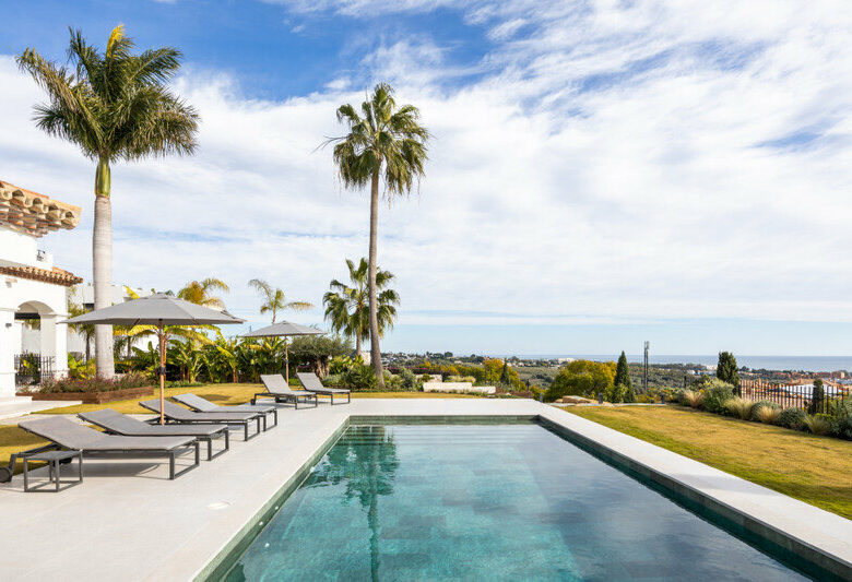 FOR SALE 🏡 Renovated Four-Bedroom Villa with Panoramic Sea Views, Gym and Spa Room – Los Flamingos, Benahavís 🇪🇸