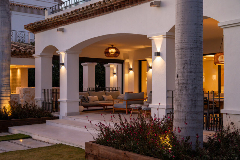 FOR SALE 🏡 Renovated Four-Bedroom Villa with Panoramic Sea Views, Gym and Spa Room – Los Flamingos, Benahavís 🇪🇸