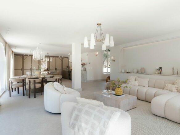 FOR SALE 🏡 Renovated Four-Bedroom Villa on a Double Plot with Sunset Views – Nueva Andalucía, Marbella 🇪🇸