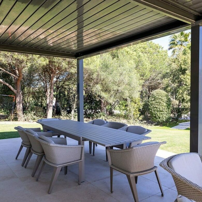 FOR SALE 🏡 Renovated 6-Bedroom Designer Villa with Heated Pool – Sotogrande Alto, Sotogrande 🇪🇸