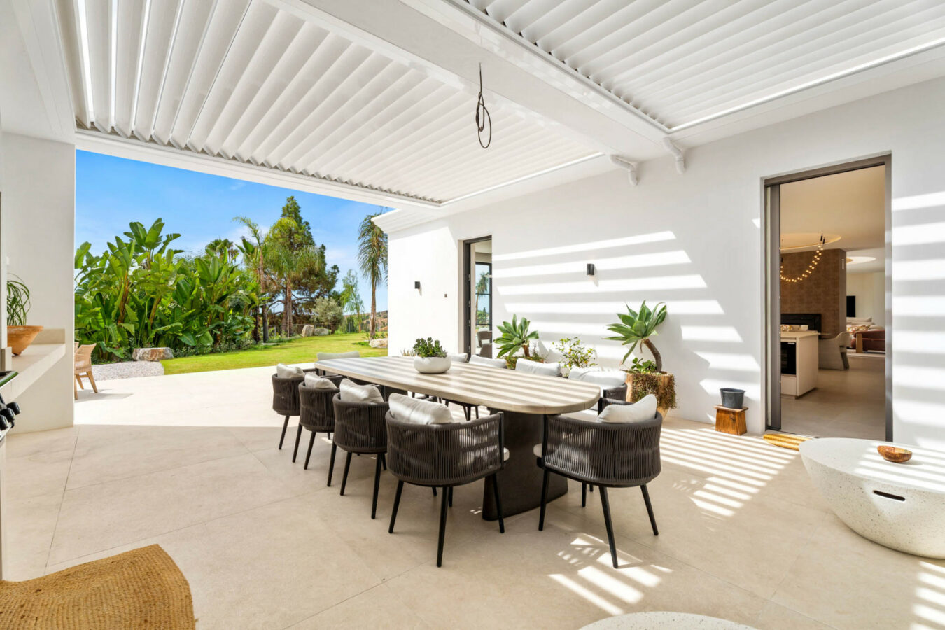 🇪🇸 FOR SALE: SPECTACULAR CONTEMPORARY MASTERPIECE IN EL PARAÍSO ALTO, BENAHAVÍS 🌟