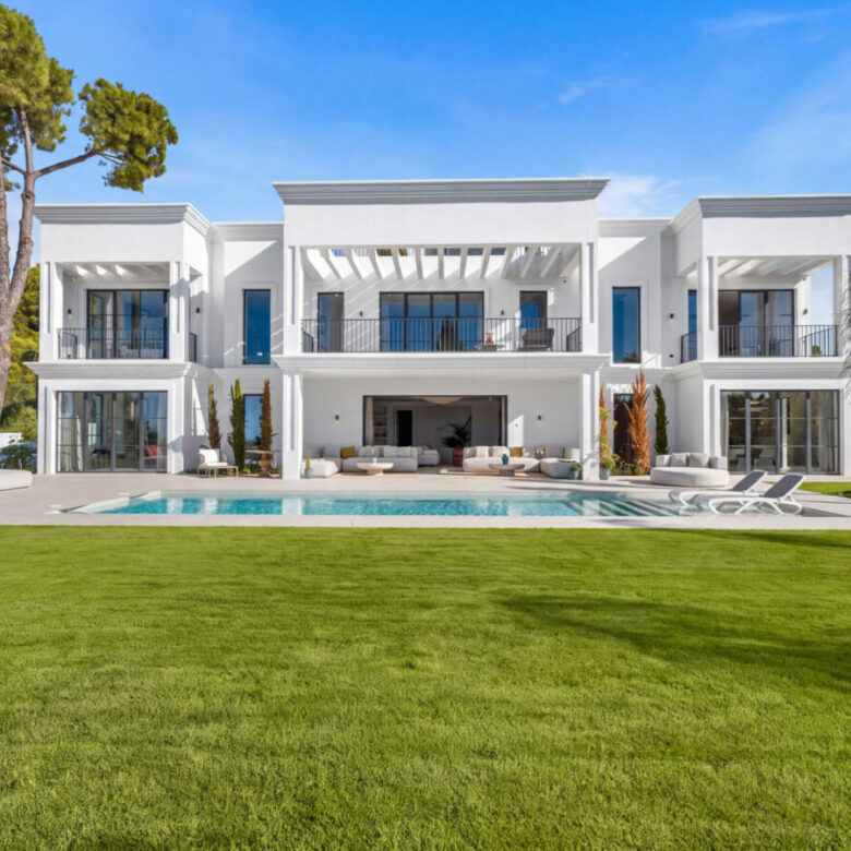🇪🇸 FOR SALE: SPECTACULAR CONTEMPORARY MASTERPIECE IN EL PARAÍSO ALTO, BENAHAVÍS 🌟
