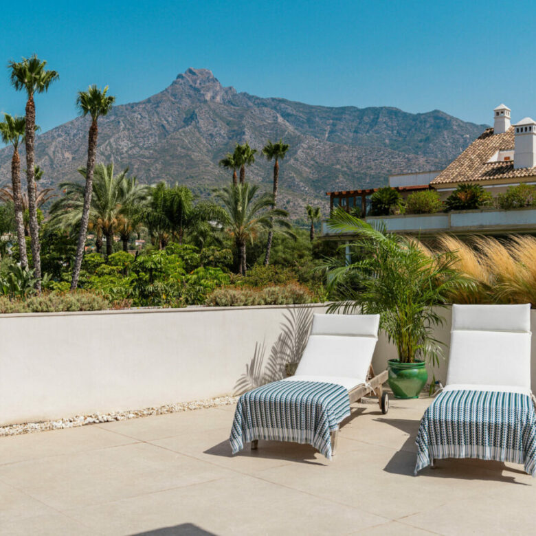 FOR SALE 🌟 Luxurious 3-Bedroom Duplex Penthouse – Lomas del Rey, Golden Mile  🇪🇸