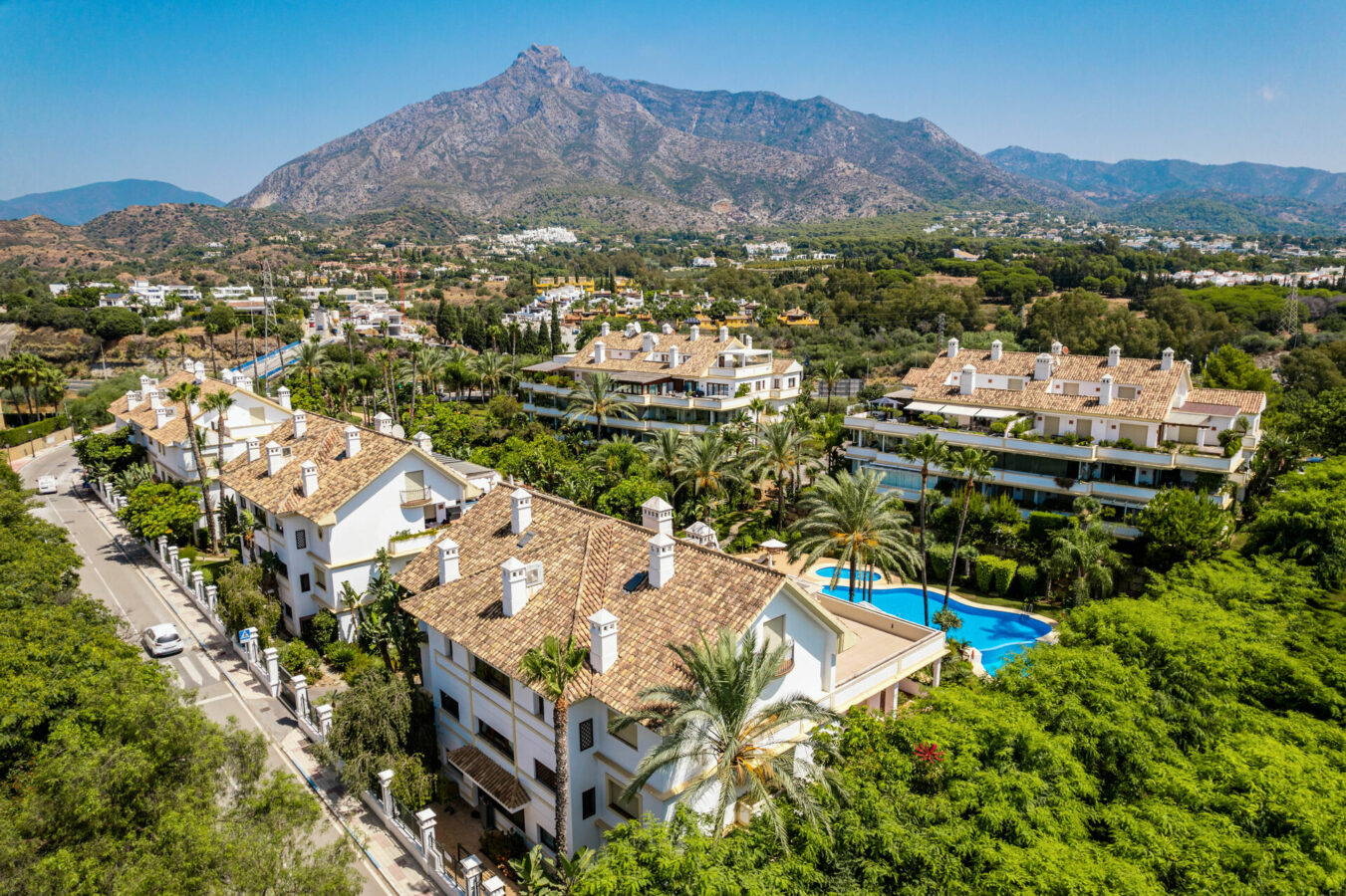 FOR SALE 🌟 Luxurious 3-Bedroom Duplex Penthouse – Lomas del Rey, Golden Mile  🇪🇸