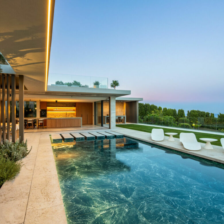 🏡 Contemporary Luxury Villa La Reserva Sotogrande – Fully Furnished Turnkey  🇪🇸  Costa del Sol 🇪🇸