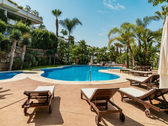 FOR SALE 🌟 Luxurious 3-Bedroom Duplex Penthouse – Lomas del Rey, Golden Mile  🇪🇸