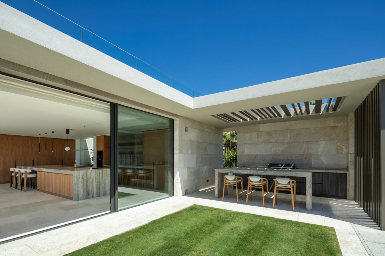🏡 Contemporary Luxury Villa La Reserva Sotogrande – Fully Furnished Turnkey  🇪🇸  Costa del Sol 🇪🇸