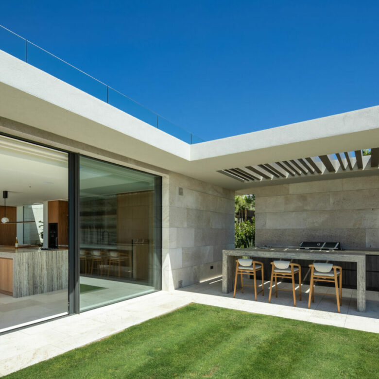 🏡 Contemporary Luxury Villa La Reserva Sotogrande – Fully Furnished Turnkey  🇪🇸  Costa del Sol 🇪🇸