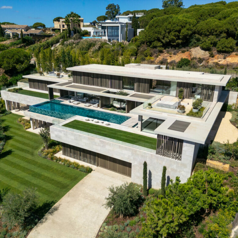 🏡 Contemporary Luxury Villa La Reserva Sotogrande – Fully Furnished Turnkey  🇪🇸  Costa del Sol 🇪🇸