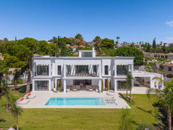 🇪🇸 FOR SALE: SPECTACULAR CONTEMPORARY MASTERPIECE IN EL PARAÍSO ALTO, BENAHAVÍS 🌟