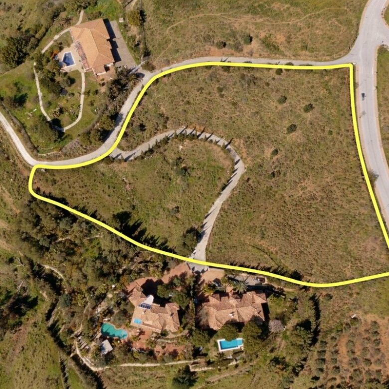 🌅 For Sale: Sea & Mountain View Plot — Mijas