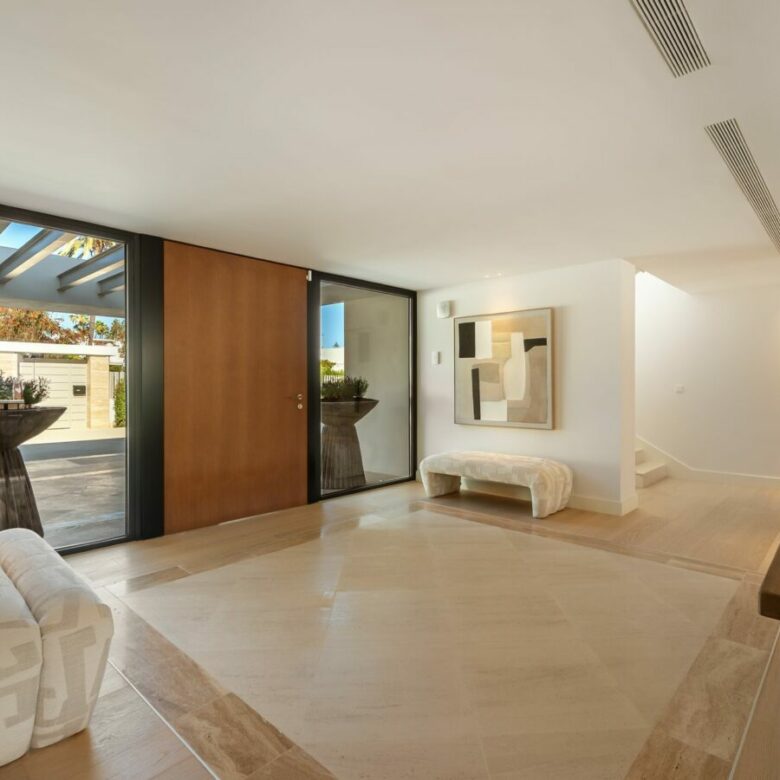 Luxury  Villa with Golf Views
