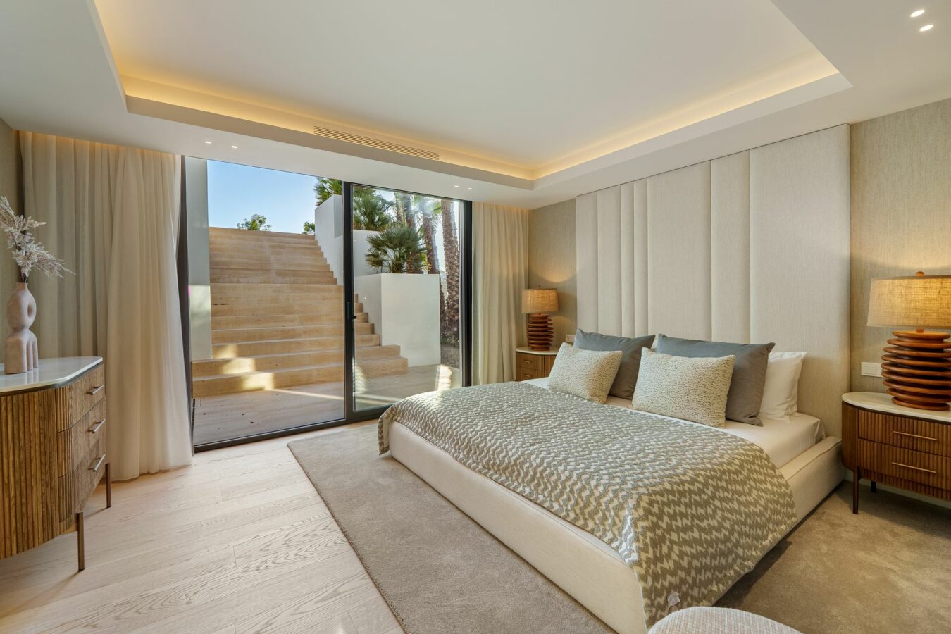 Luxury  Villa with Golf Views