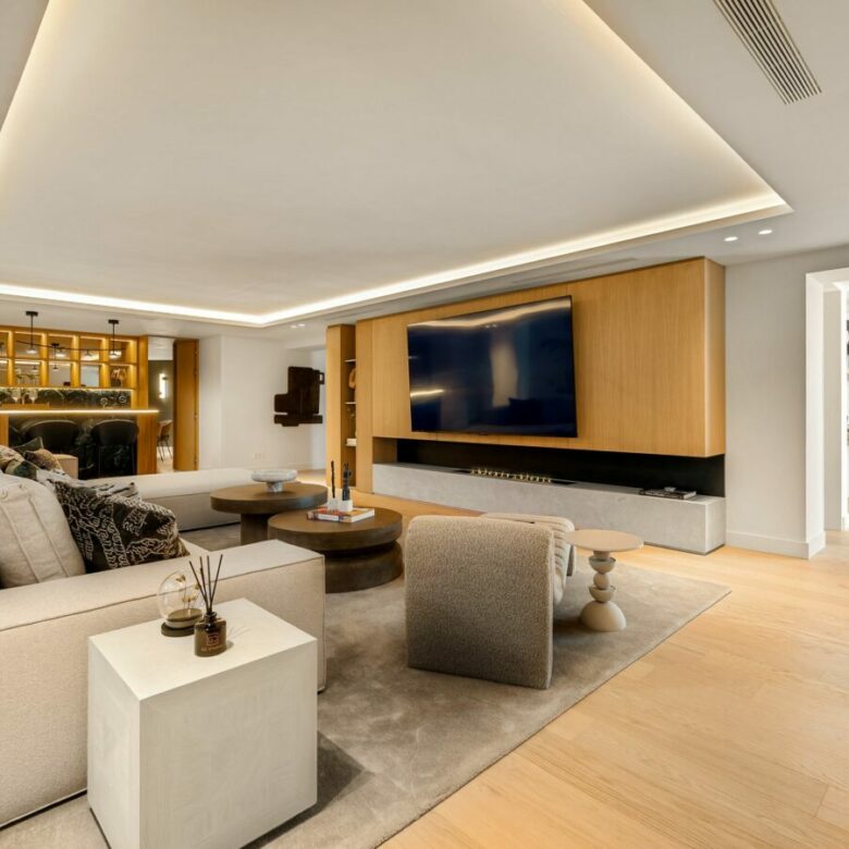 Luxury  Villa with Golf Views